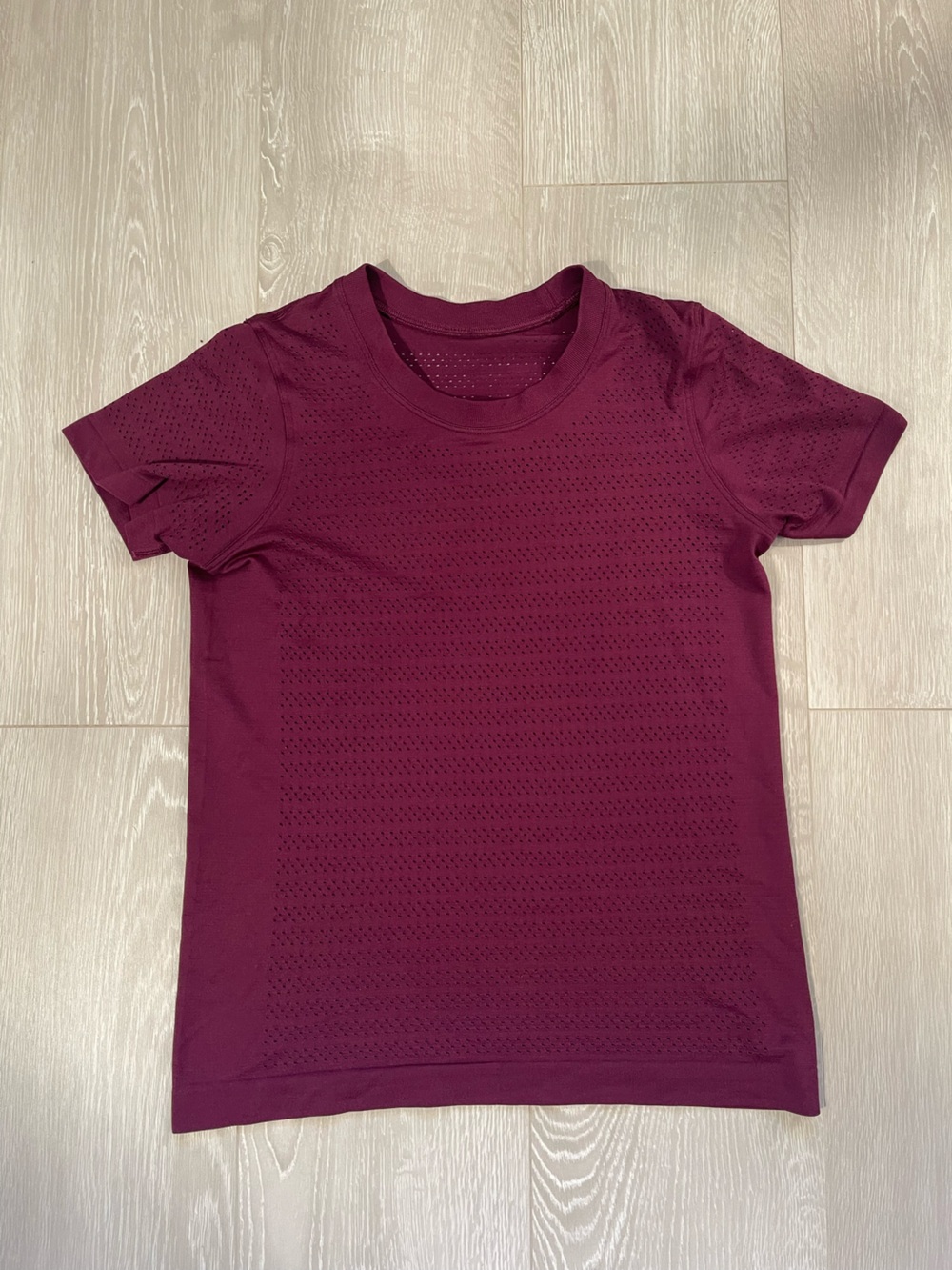 Lululemon Breeze By Short Sleeve *Squad
Marvel size 6 fit - Picture 7 of 15